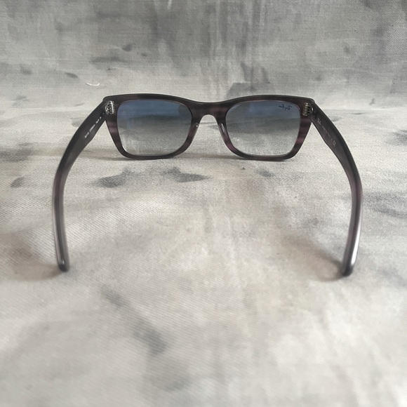 Ray-Ban Caribbean Wayfarer Sunglasses - Picture 3 of 10